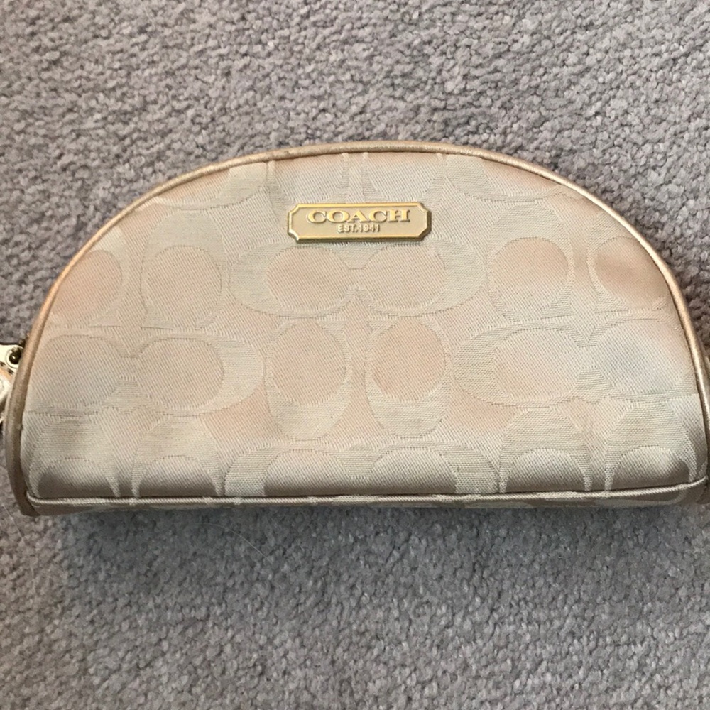 Coach Pouch